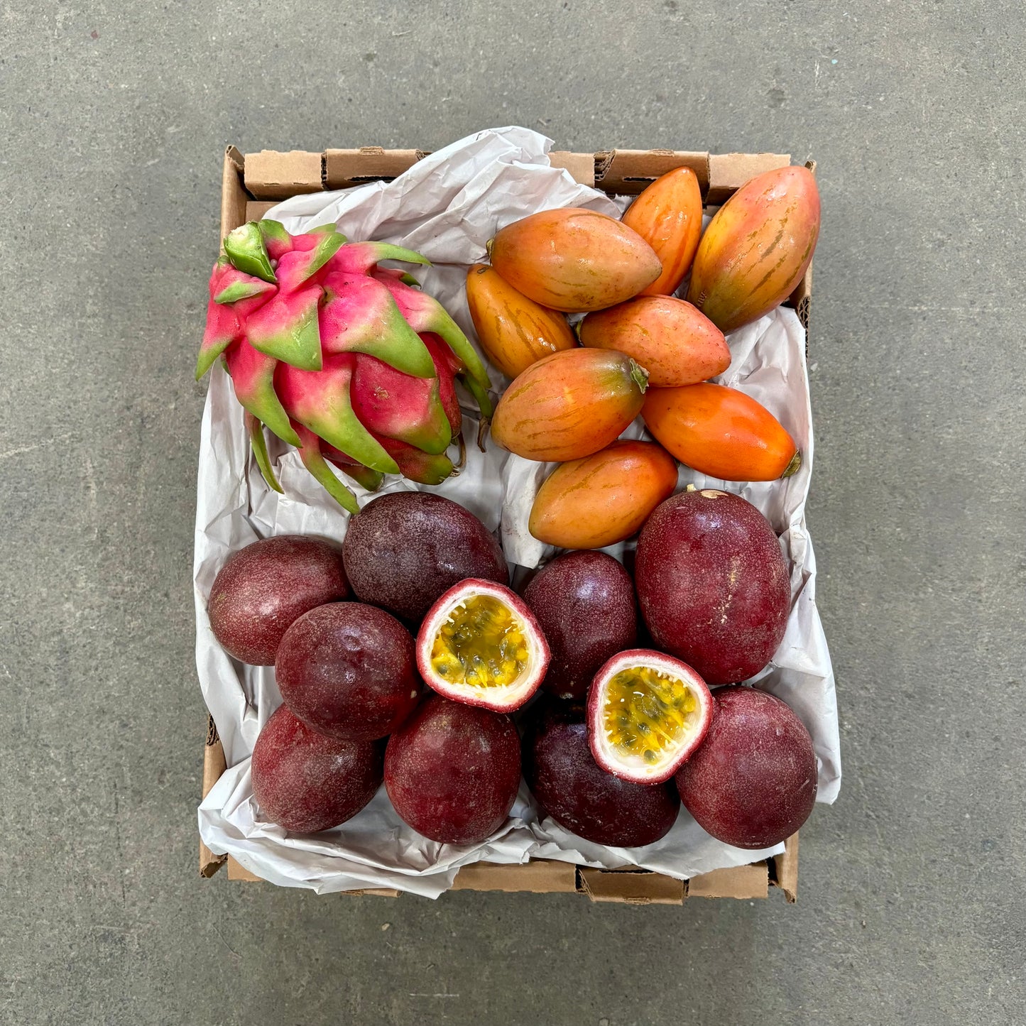 Jay's Organic Subtropical Fruit Box