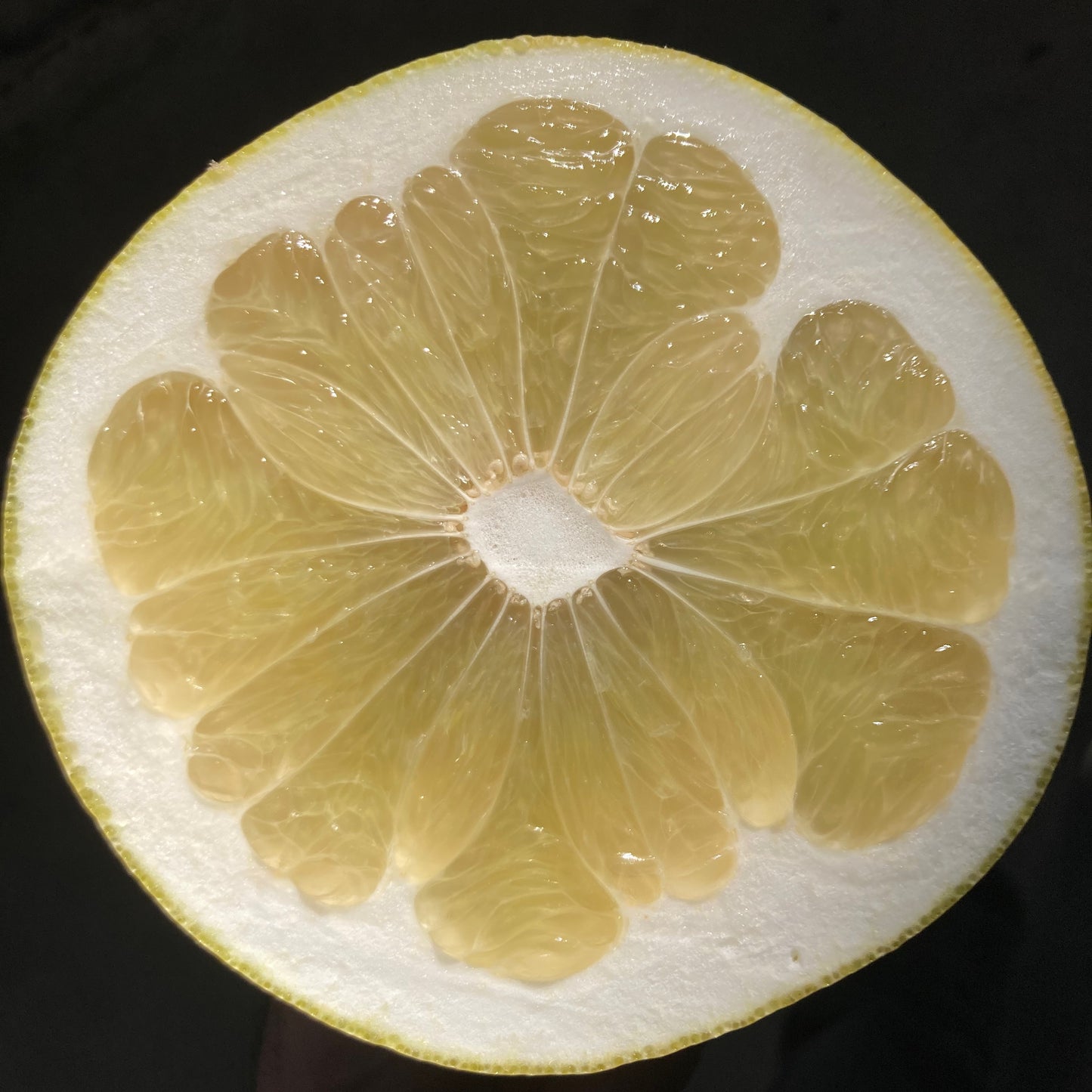 Organic Tahitian Pomelos
