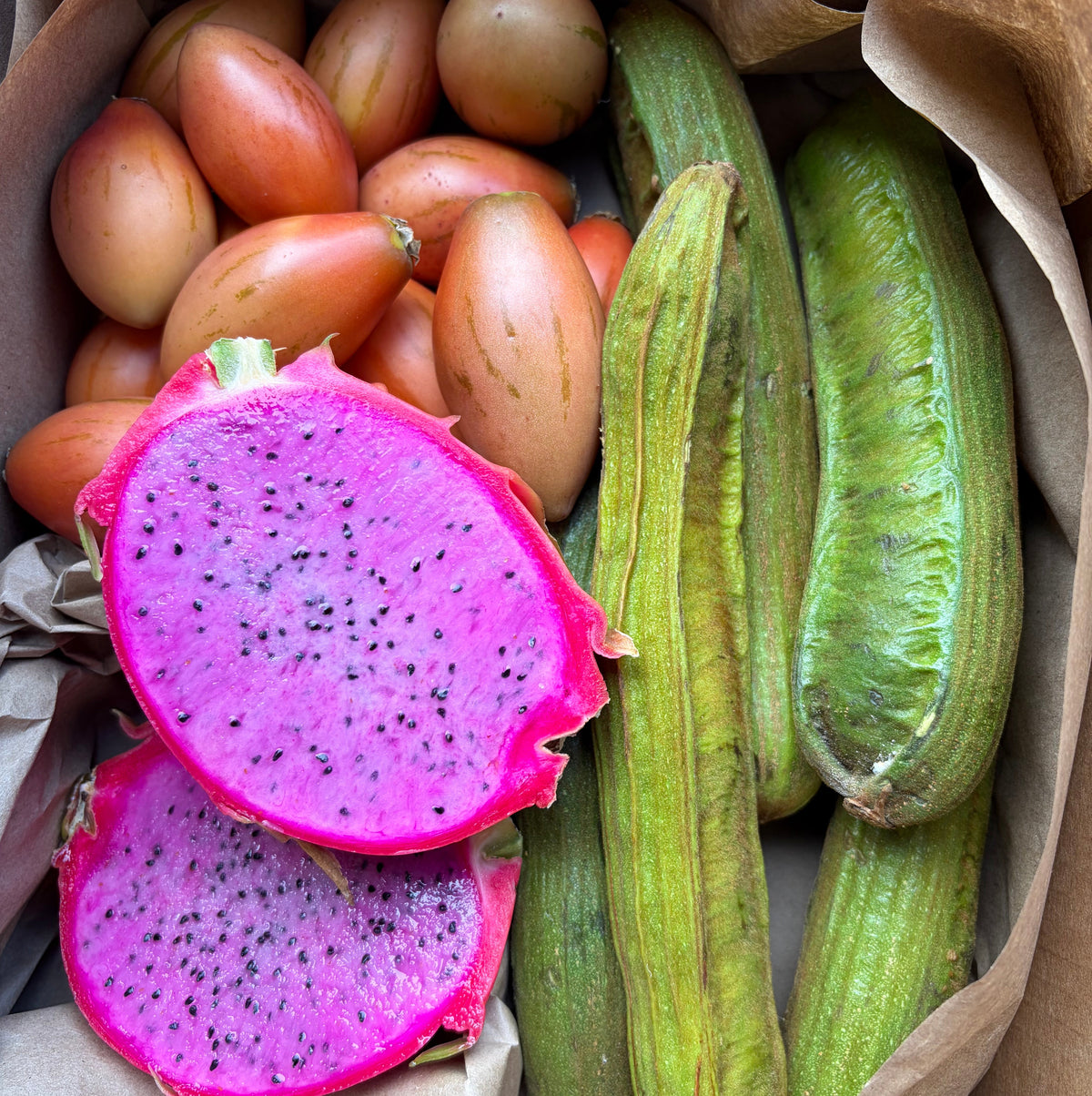 Jay's Organic Subtropical Fruit Box