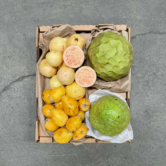 Jay's Organic Subtropical Fruit Box