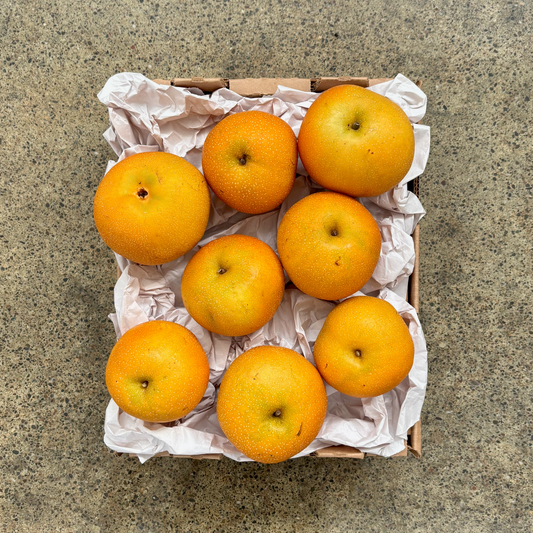 Box of Organic Shinko Asian Pears