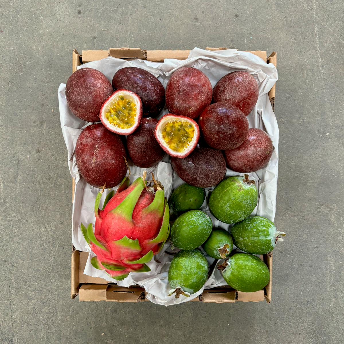 Jay's Organic Subtropical Fruit Box
